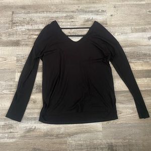 Long sleeve black ribbed top